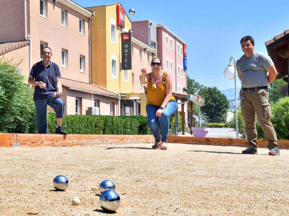 Ibis Budget Систерон Экстерьер фото