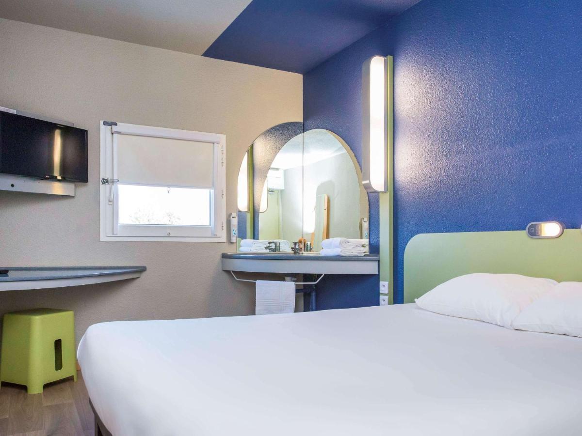 Ibis Budget Систерон Экстерьер фото